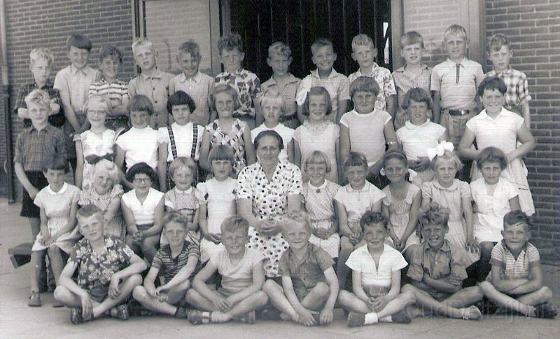 Schoolfoto Jan Ligthart 1955 - 1958.jpg